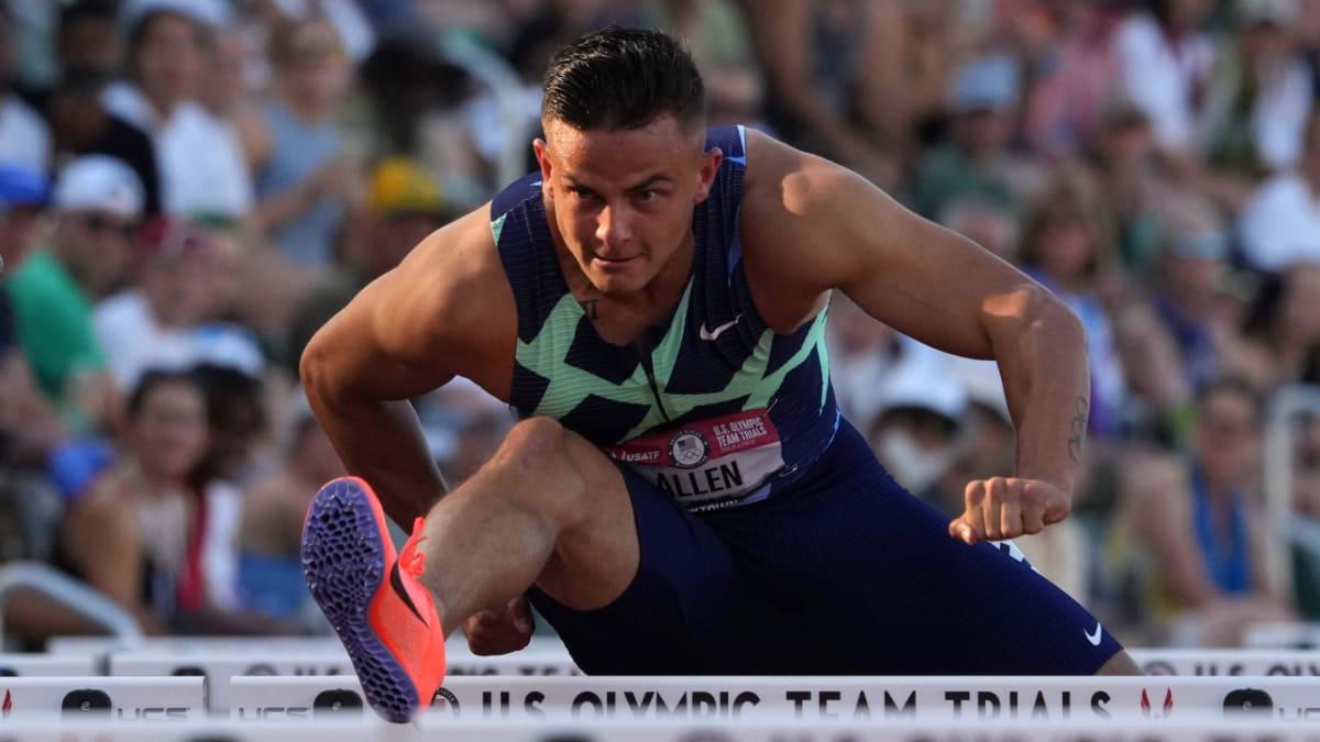 Devon Allen sets the third fastest 110 m hurdles time in history in New