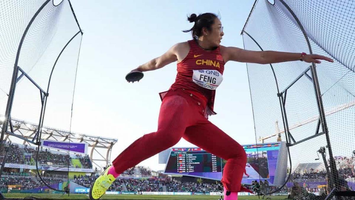 World Championships day 6: China's Bin surprises in discus, Jeruto wins ...