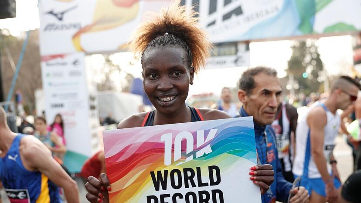 Agnes Jebet Ngetich Shatters 10K World Record at Valencia Ibercaja with
