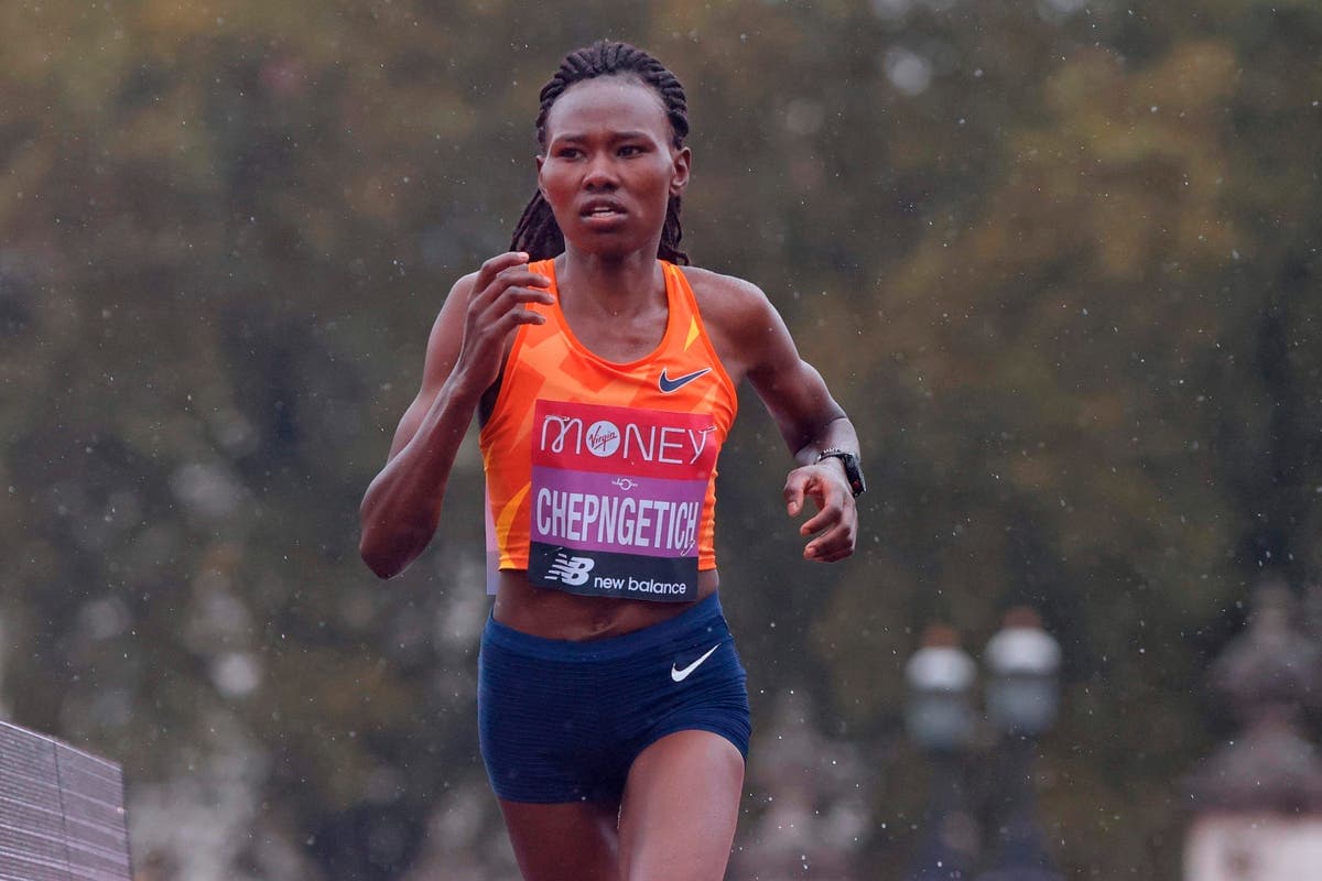 Myre Tidlig Natura World Champion Ruth Chepngetich leads the women's line-up at the Chicago  Marathon | Watch Athletics